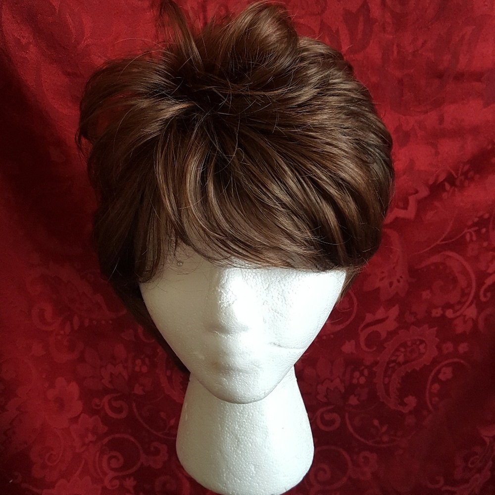 Short wig